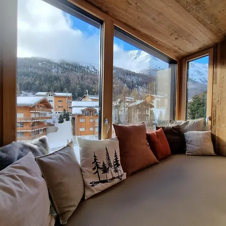 Riverside 1st Floor South *