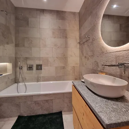 Riverside 1st Floor South *